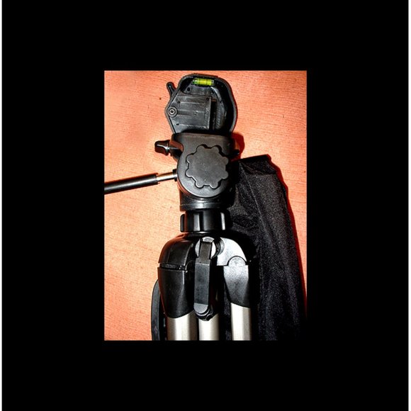 New Rare & Unique Dolica Professional Photography/Video Tripod - Picture 11 of 14